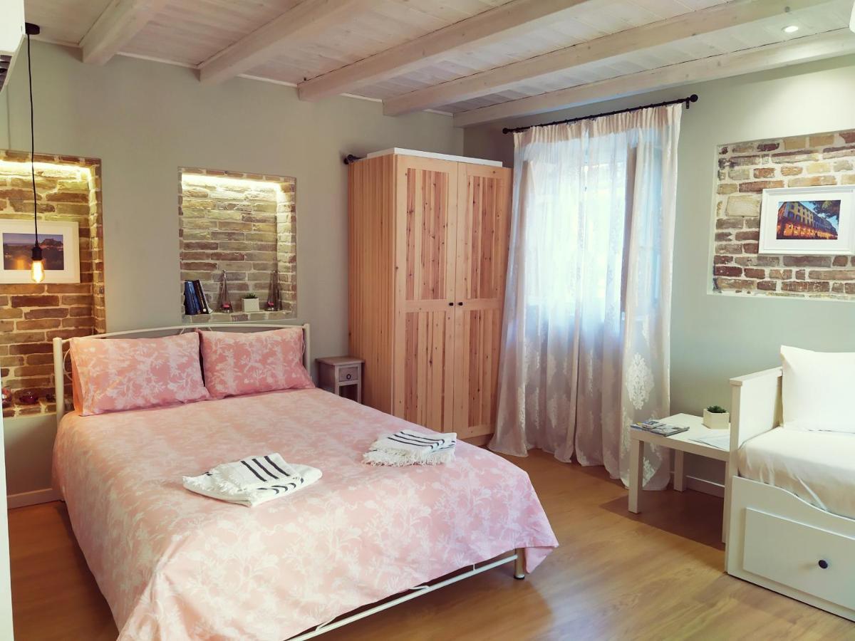Suitedreams,Next To St.Spiridon Church Corfu  外观 照片